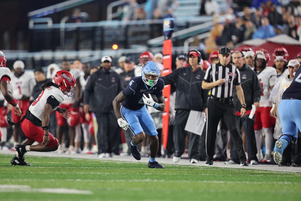 Ja'Cory Thomas looks to blow past defenders.