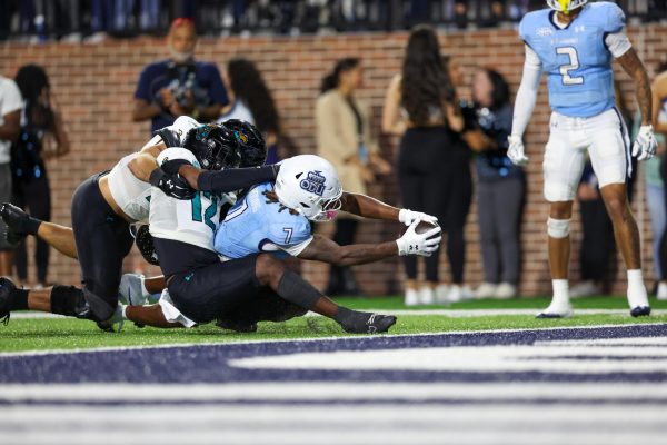 Na’eem Abdul-Rahim Gladding Extends for the Touchdown.